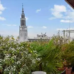 Superb Penthouse With Panoramic View Over Paris