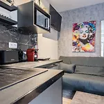 Cozy Studio In The Heart Of Paris