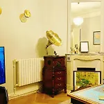 Elysees Charm