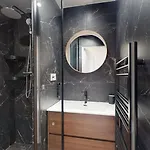 173 Suite Eiffel luxury apart between the Seine river&the Eiffel tower