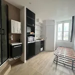 Batignolles, Montmartre Chambre 12M2 , Metro 13 Et 14