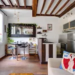Charming Apartment In The Heart Of Le Marais