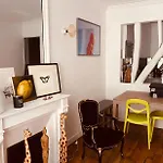 Appartement Cozy Paris Canal St Martin