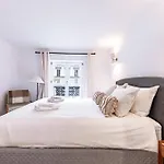Brand New 3 Bedrooms Facing Madeleine/St Honore