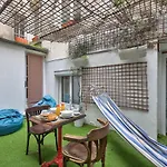 Paris Maison Lombards Terrasse