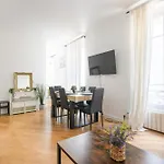 2 Bedroom Appartement Quartier Champs Elysees 3 Free Netflix