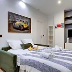 Bluestay 37 - Superb Apartment