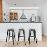 Loft De 80 M² Avec Jardin Privatif