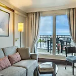 Hôtel Pont Royal