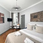 Cosy Hideaway Near Montparnasse