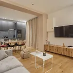 New Apartment 2 Bedrooms Center Of Paris By Studio Prestige