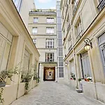 Marignan Au Coeur Des Champs Elysees