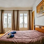 Appartement Au Coeur Du 17Eme