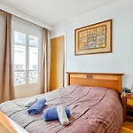 Appartement Au Coeur Du 17Eme