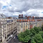 Charming Aligre Bastille Neighborhood Studio