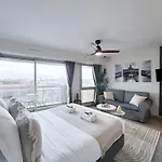 Beautiful Panoramic Terraced Studio In Paris