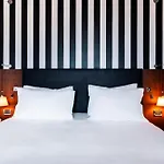 Radisson Blu Champs-Elysées, Paris