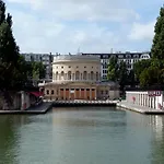 Charmant Studio Au Calme Et Bien Desservi