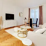 Luxury Montaigne