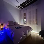 Fantastique Et Incroyable Appartement Le Marais Paris
