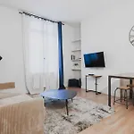 Modern Apartment 1Br- 4P Le Marais Quarter