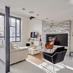 Duplex Center Of Paris By Studio Prestige