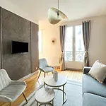 Cozy Apartments Near The Sorbonne