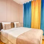 Royal Suite Paris Republique