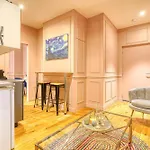 Royal Suite Paris Republique