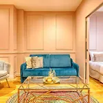 Royal Suite Paris Republique