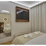Apartment Matignon St Honore By Studio Prestige