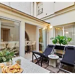 Terrace Apartment Trocadero Eiffel Tower By Studio Prestige