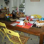 Chambre D\'Hote Des Artistes
