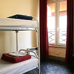 Aloha Hostel Eiffel Tower By Hiphophostels