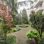 Studio Paris Buttes Chaumont