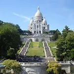 Duplex de charme au Coeur de Montmartre
