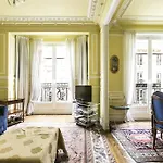 Halldis Apartments - Tour Eiffel