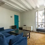Veeve - Bauhaus Magic In The Marais