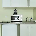 Rent A Room - Cosy Studio