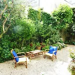 Rue Du Faubourg Poissonniere IV By Onefinestay