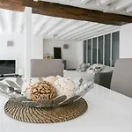 Lafayette Private Apartment