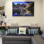 Louvre Luxury Apartment&SPA