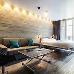 CMG Suite Premium Tour Eiffel IV