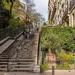 Sweet Apartment In Paris-Montmartre
