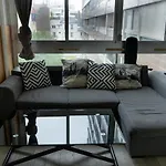 Studio spacieux et calme + parking souterrain