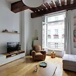 Luminous Loft In Saint-Germain Des Pres
