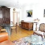 Beautiful Authentic Apt Near Bastille