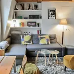 Calm And Atypical Studio Close To Quartier Latin In Paris - Welkeys