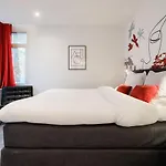 SUITE COCTEAU : au cœur de la Rive Gauche, neuf, design, 2/4/6 personnes