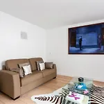 GuestReady - Superbe appartement au coeur de Paris - République